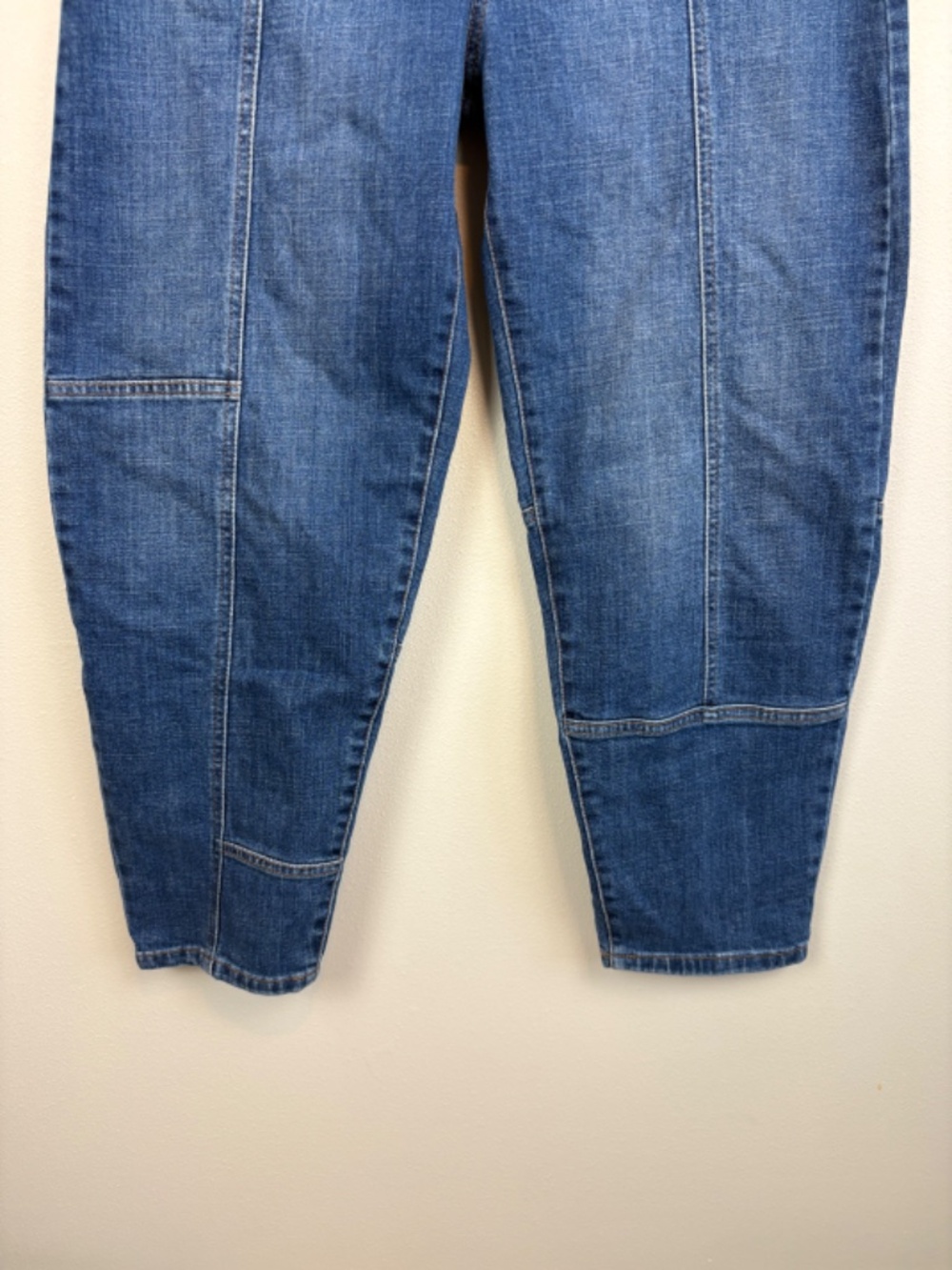 Banana Republic High Rise Utility Barrel Jean - Size 29/8 - Picture 3 of 7